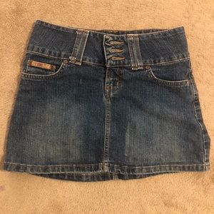 Lei mini skirt size 0 teen great condition comfy